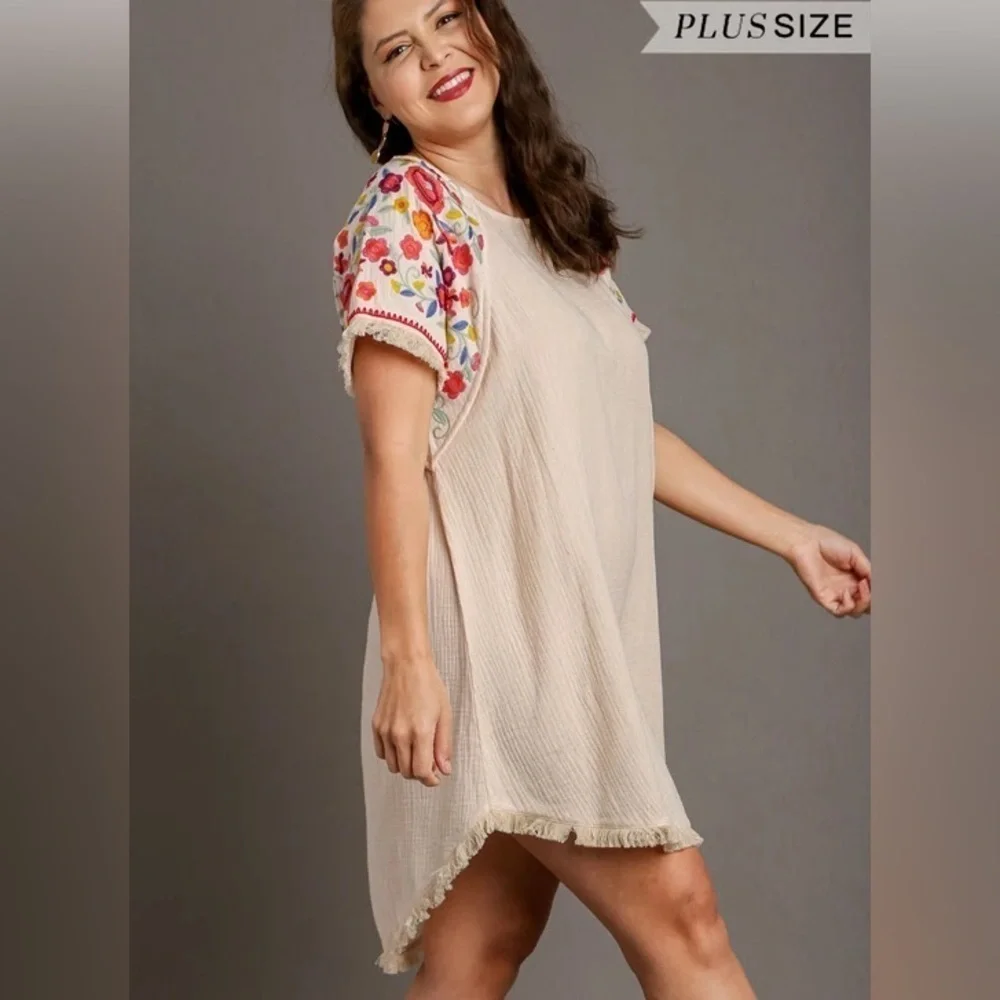 Cute UMGEE Dress within embroidery‎ details plus size